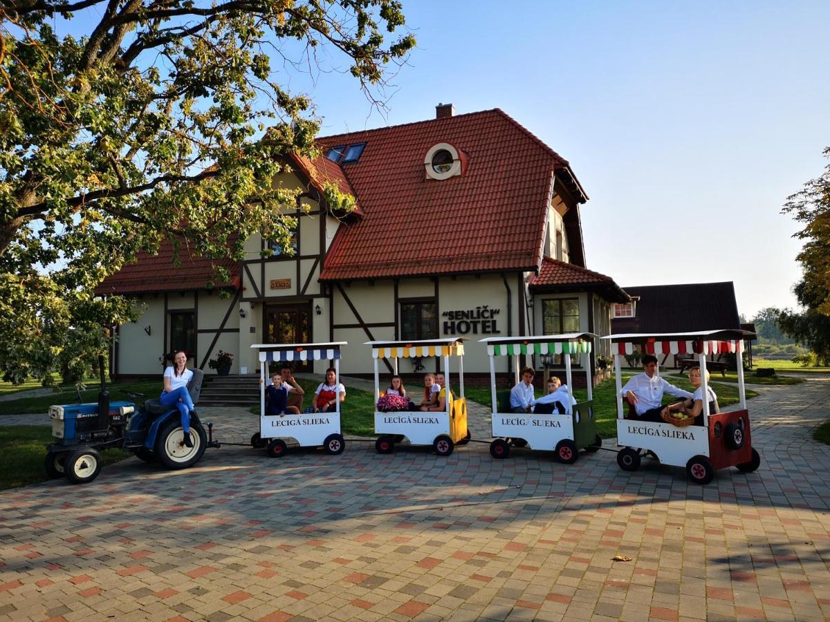 Hotel Senlici Jelgava Exterior foto